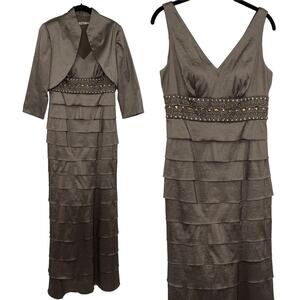 Eliza J Gray 2 Piece Formal Dress Jacket Set Beaded Tiered Gown Womens Size 8